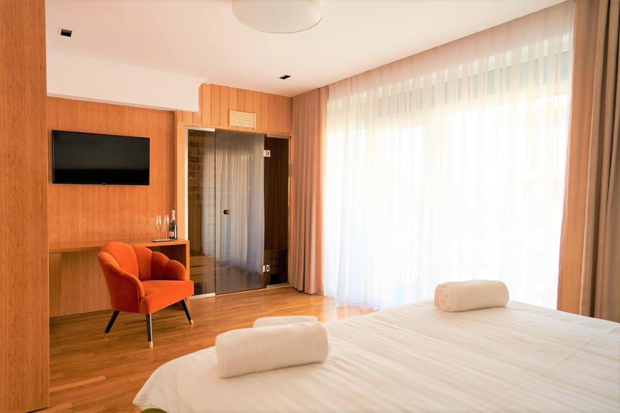 Hotel Glory Oradea Ngoại thất bức ảnh