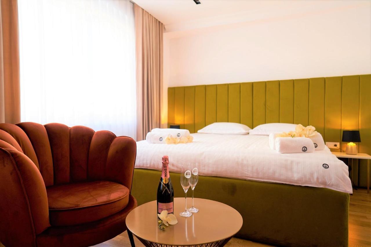 Hotel Glory Oradea Ngoại thất bức ảnh